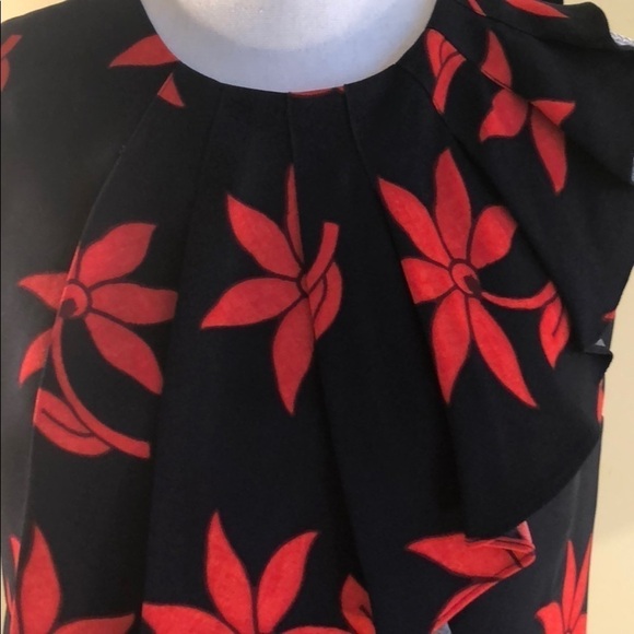 Banana Republic Navy and Red Floral Top - Picture 6 of 8